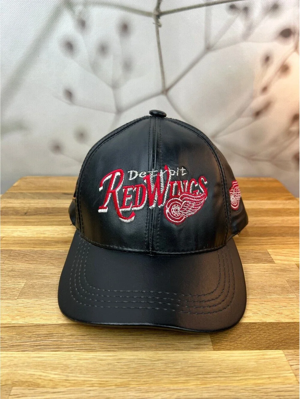 Vintage Detroit Red Wing black Leather Embroidered